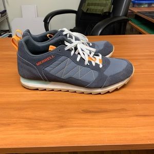 MERRELL Alpine Sneaker
